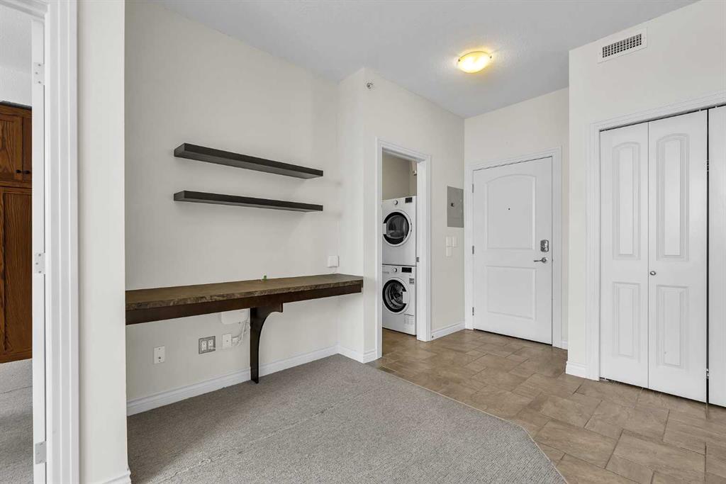 Picture of 415, 26 Val Gardena View SW, Calgary Real Estate Listing