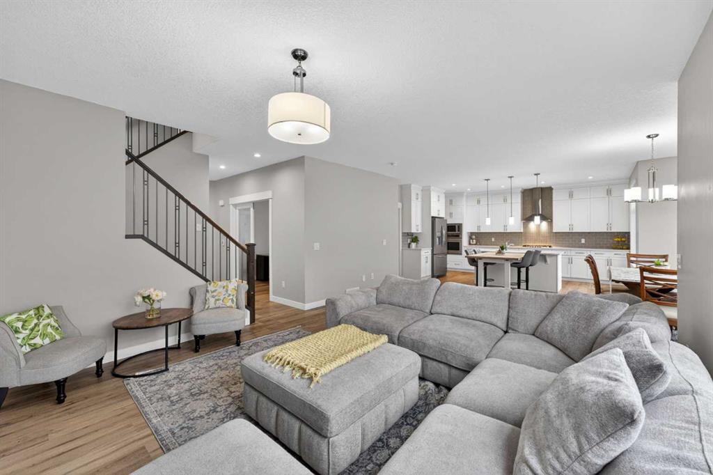 Picture of 109 Kinniburgh Cove , Chestermere Real Estate Listing