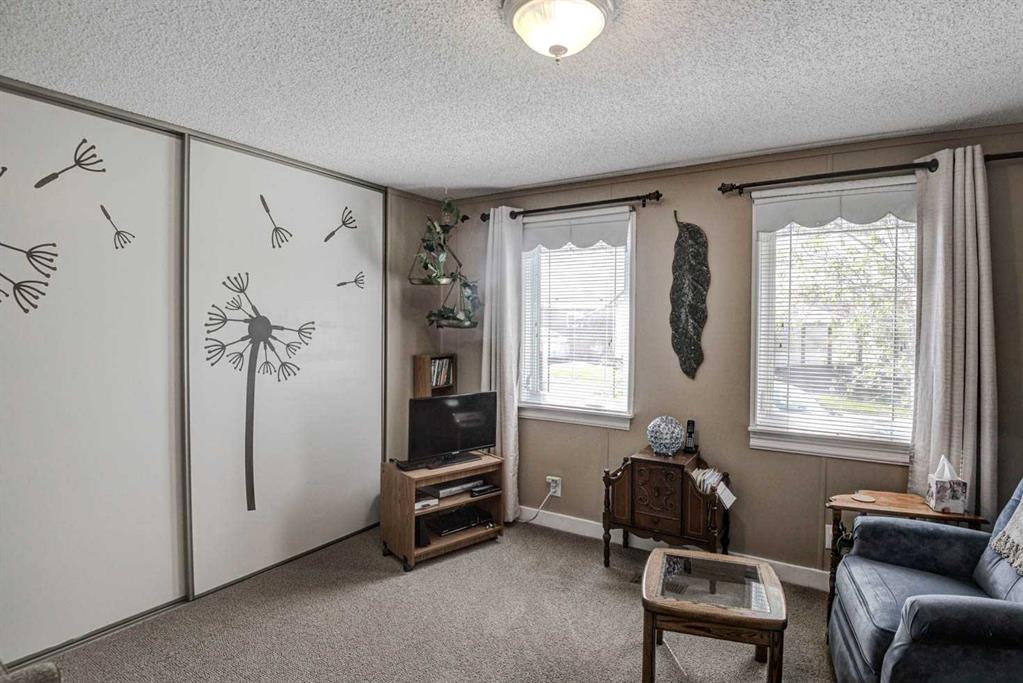 Picture of 221, 99 Arbour Lake Road NW, Calgary Real Estate Listing