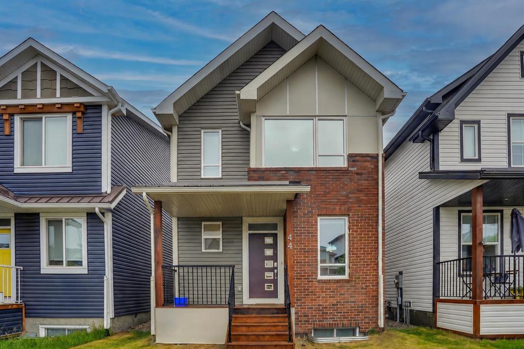 Picture of 44 Seton Villas SE, Calgary Real Estate Listing