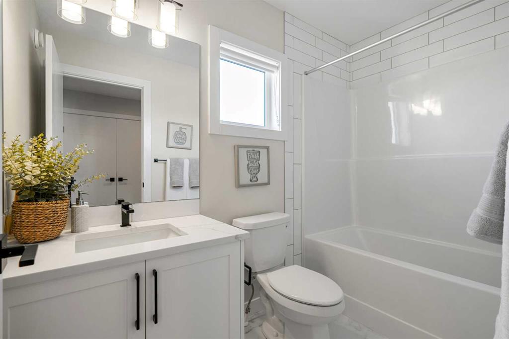 Picture of 8456 Homestead Avenue NE, Calgary Real Estate Listing