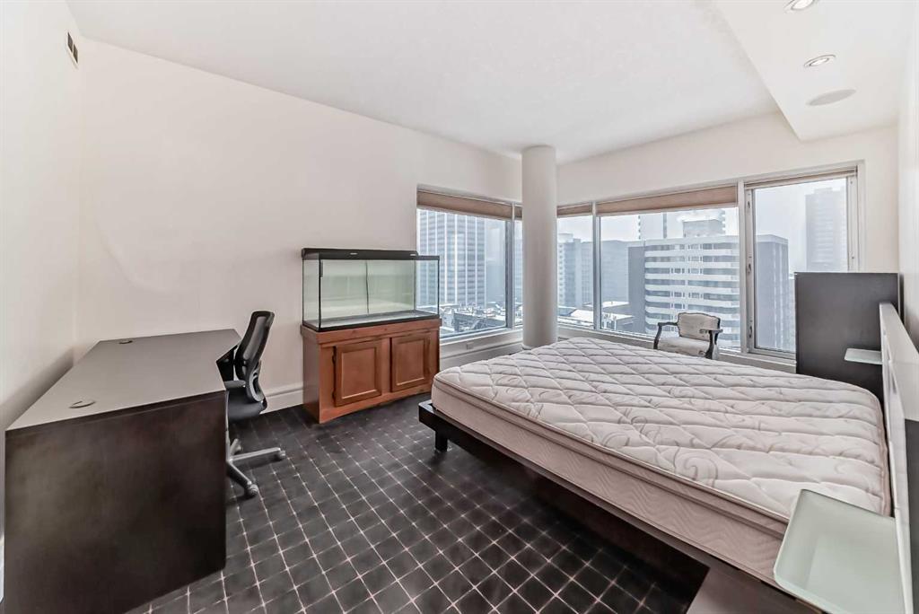 Picture of 2008, 920 5 Avenue SW, Calgary Real Estate Listing