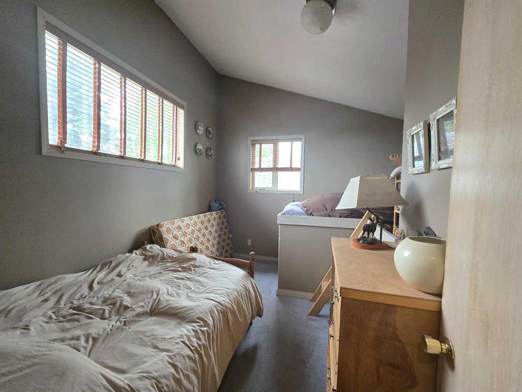Picture of 5106 Center Avenue  , Robb Real Estate Listing