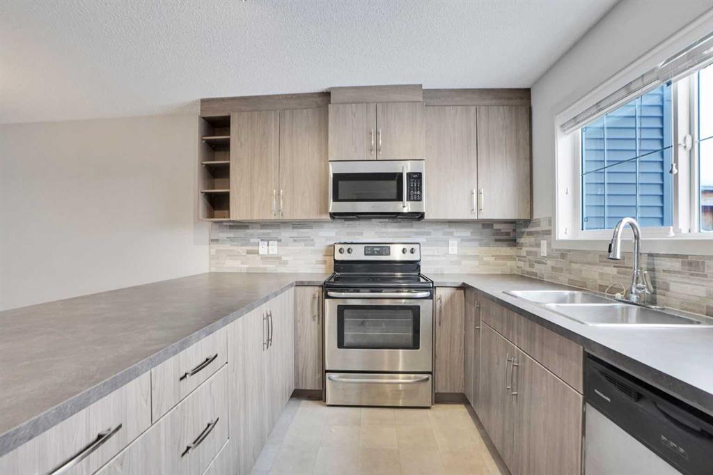 Picture of 422 Legacy Village Way SE, Calgary Real Estate Listing