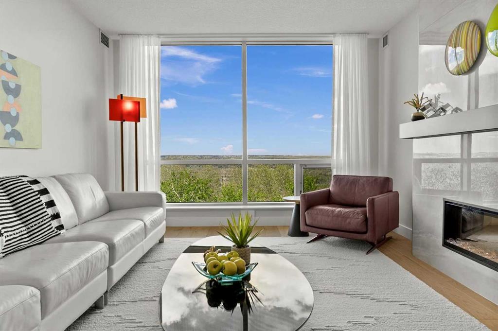 Picture of 209, 15 Cougar Ridge Landing SW, Calgary Real Estate Listing