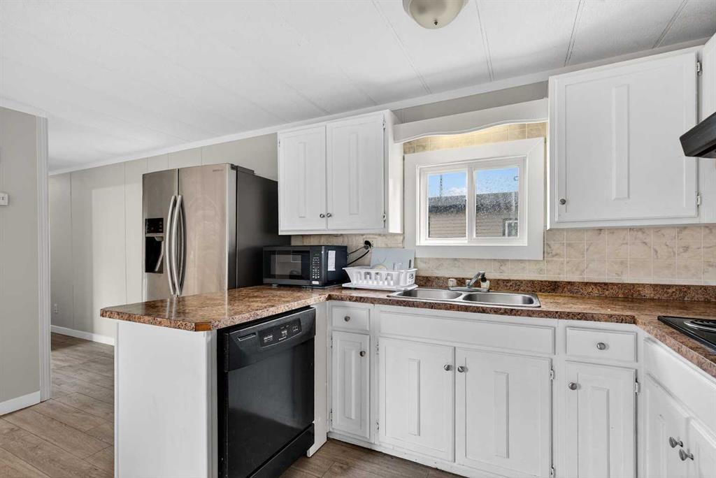 Picture of 411 Kannell Drive NE, High River Real Estate Listing