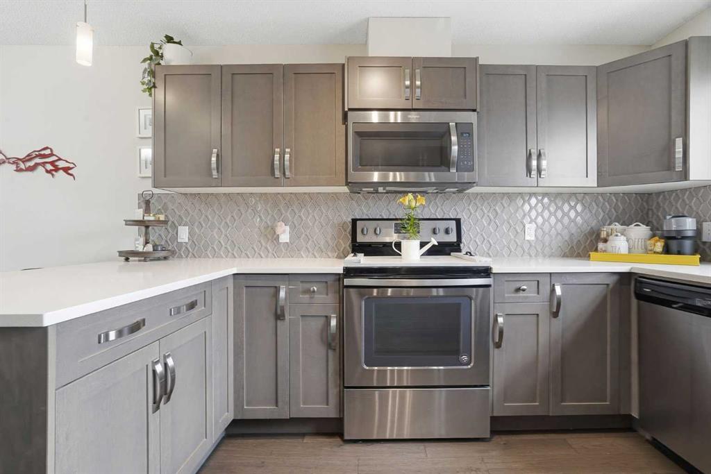 Picture of 507, 2461 Baysprings Link SW, Airdrie Real Estate Listing