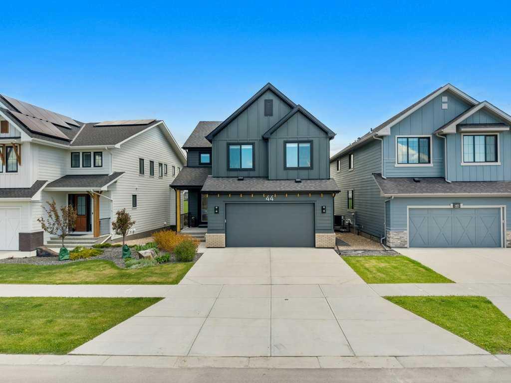 Picture of 44 Elderberry Way , Rural Rocky View County Real Estate Listing