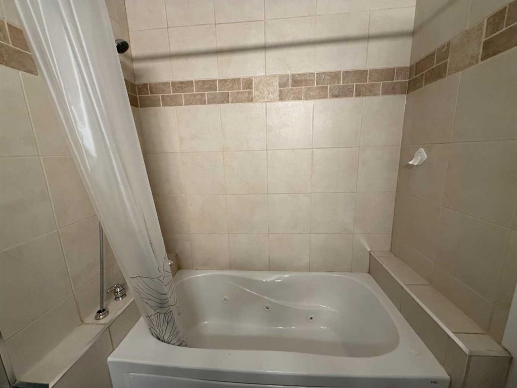 Picture of 9913 72 Avenue , Peace River Real Estate Listing