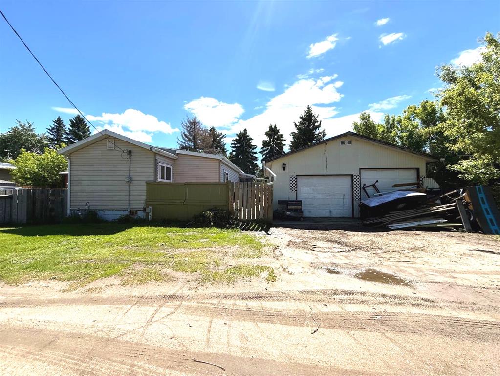 Picture of 4724 45 Avenue , Alix Real Estate Listing