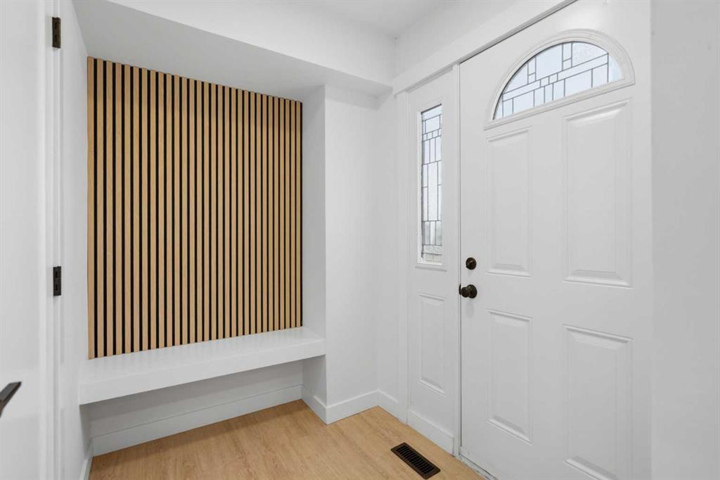 Picture of 209, 5404 10 Avenue SE, Calgary Real Estate Listing