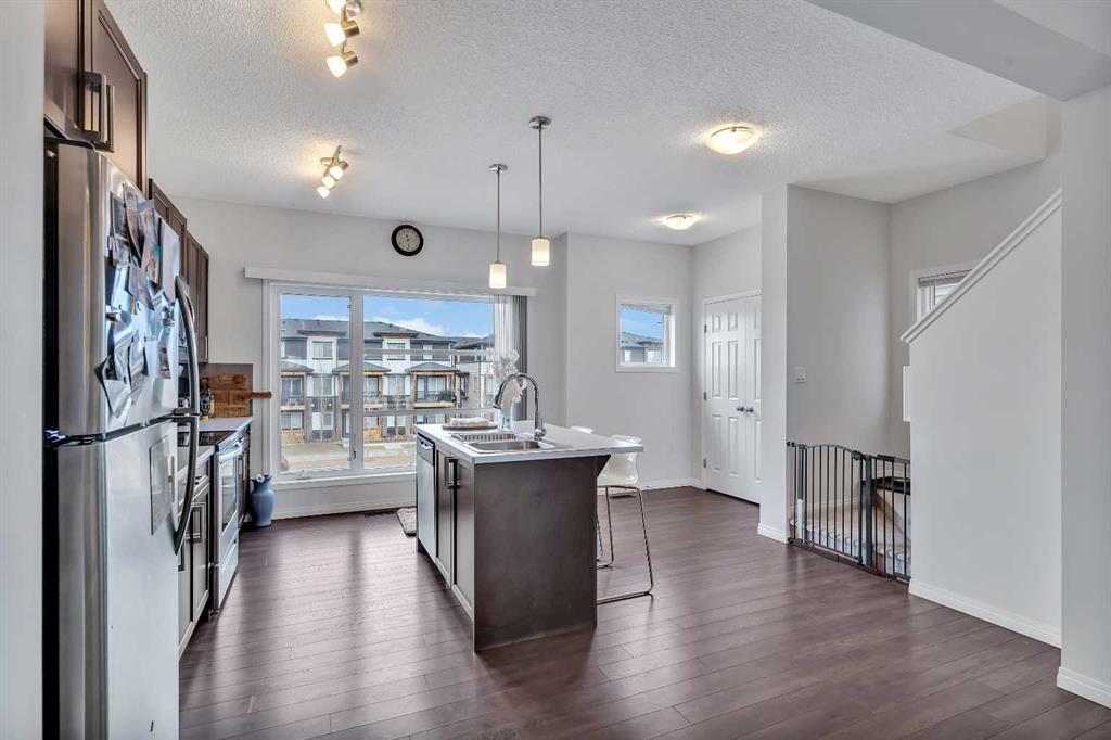 Picture of 569 savanna Boulevard NE, Calgary Real Estate Listing