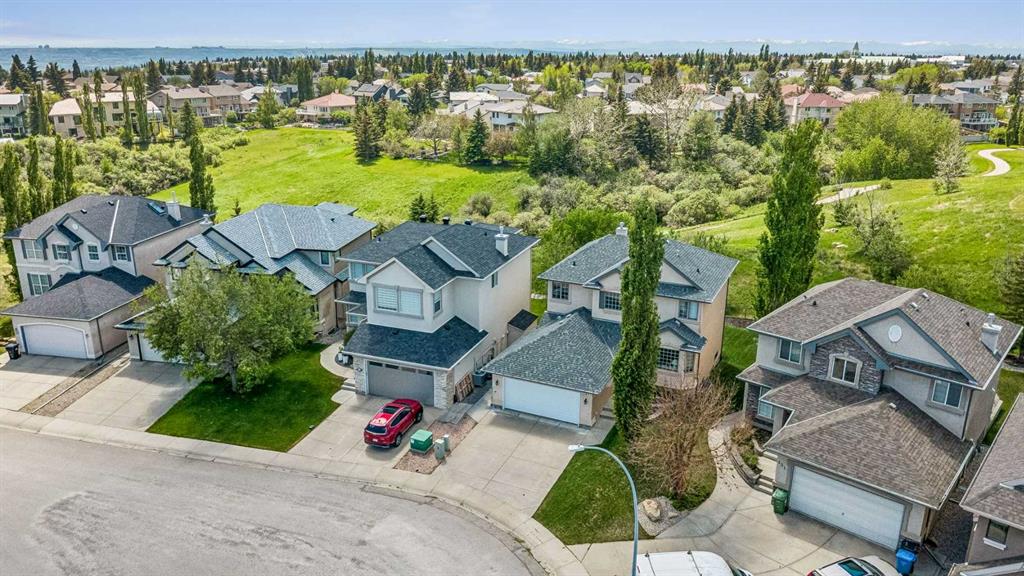 Picture of 127 Edgeridge Close NW, Calgary Real Estate Listing