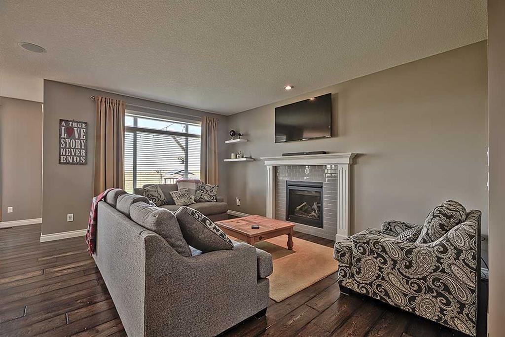 Picture of 732 Hampton Hills Drive NE, High River Real Estate Listing