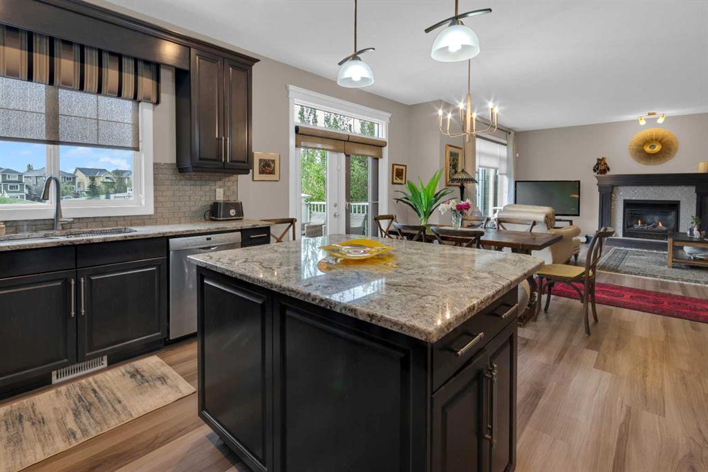 Picture of 172 Ridge View Close , Cochrane Real Estate Listing