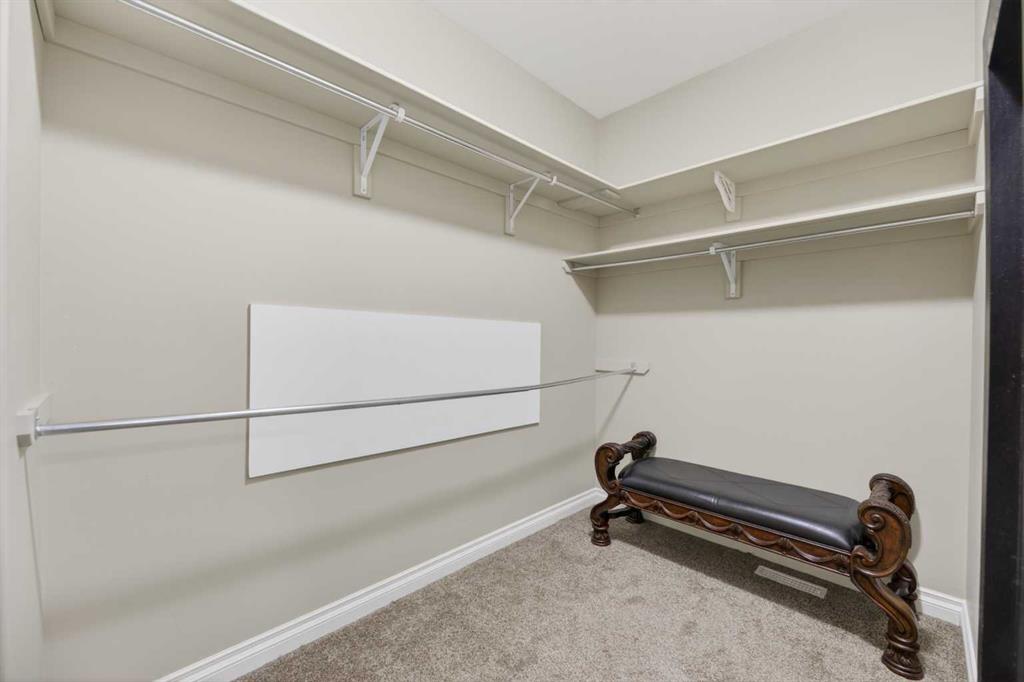 Picture of 17 Viceroy Crescent , Olds Real Estate Listing