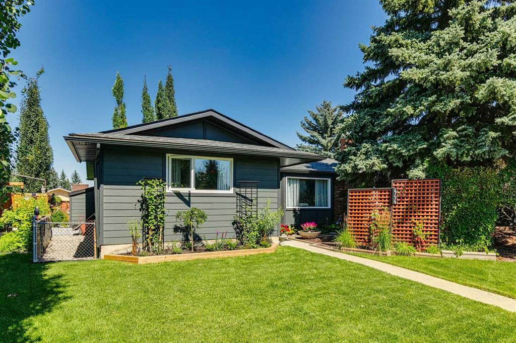 Picture of 444 Bracewood Crescent SW, Calgary Real Estate Listing