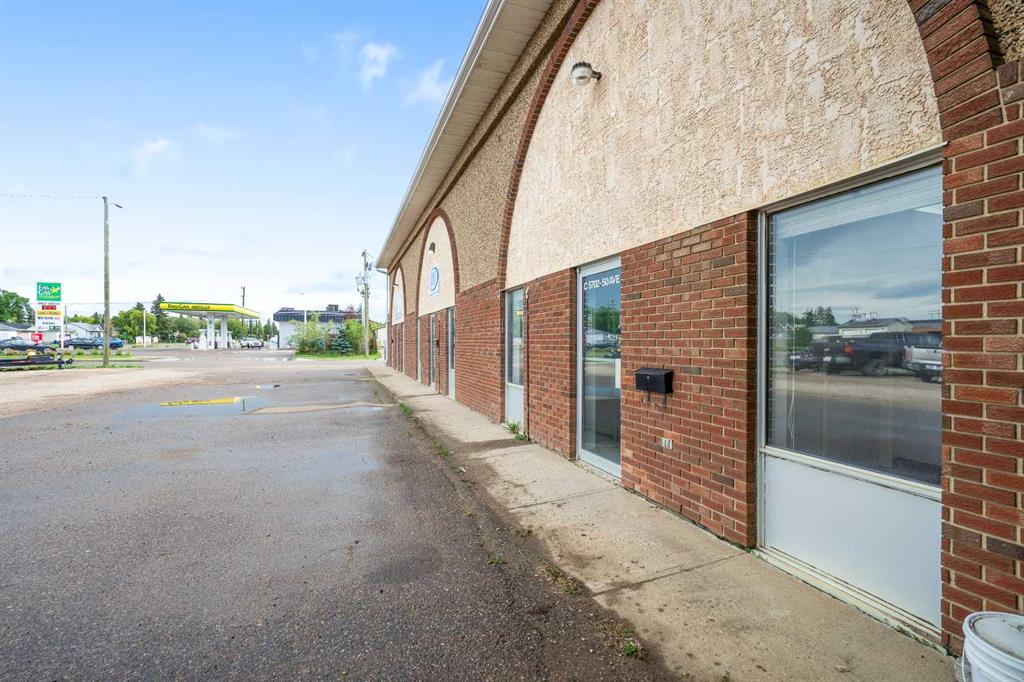 Picture of 2, 5702 50 Avenue , Lloydminster Real Estate Listing