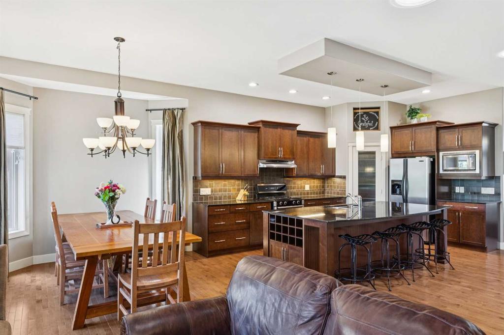 Picture of 1924 Riverside Drive NW, High River Real Estate Listing