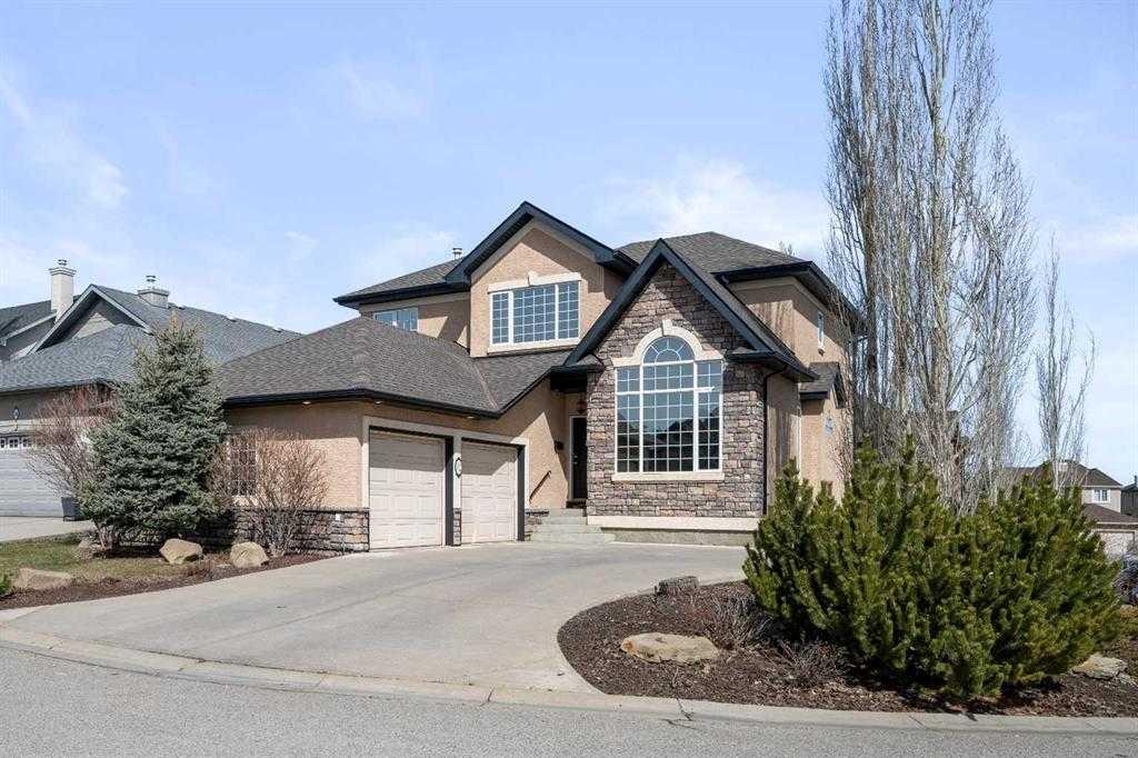 Picture of 32 Evercreek Bluffs Crescent SW, Calgary Real Estate Listing
