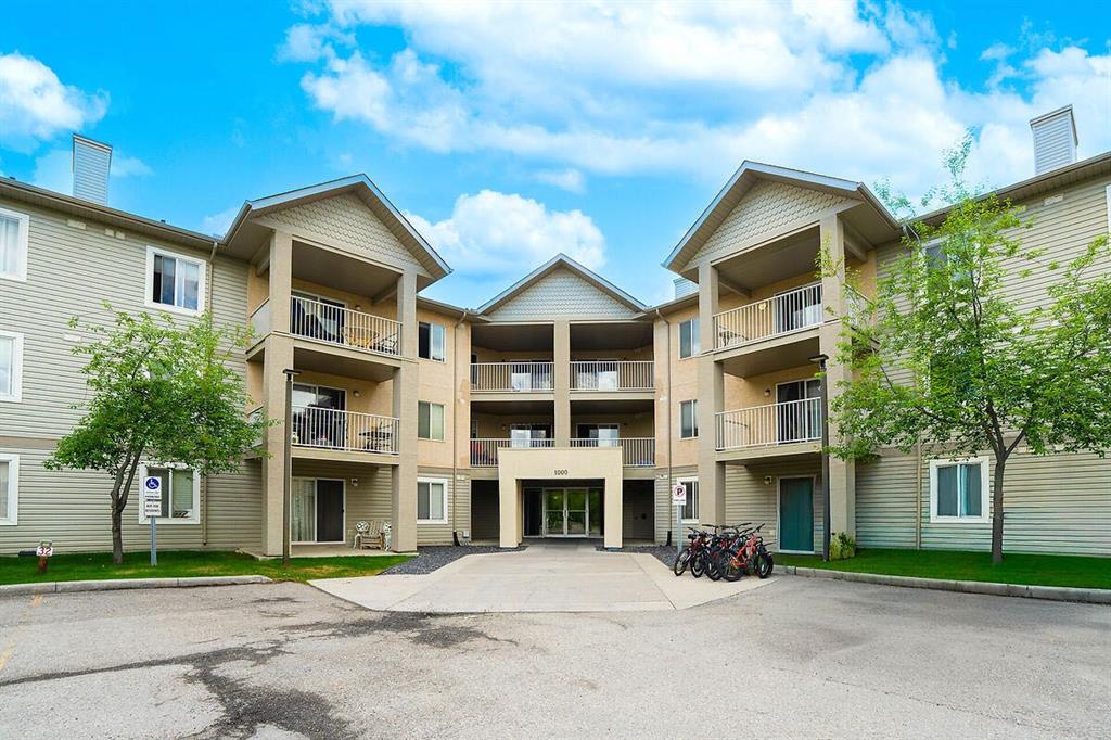 Picture of 214, 1000 Citadel Meadow Point NW, Calgary Real Estate Listing