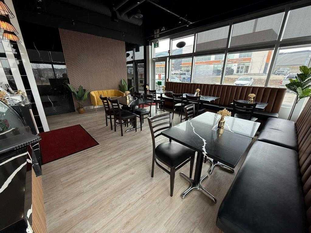 Picture of #165, 246 Nolanridge Crescent NW, Calgary Real Estate Listing