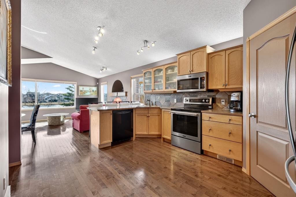 Picture of 136 West Creek Glen , Chestermere Real Estate Listing