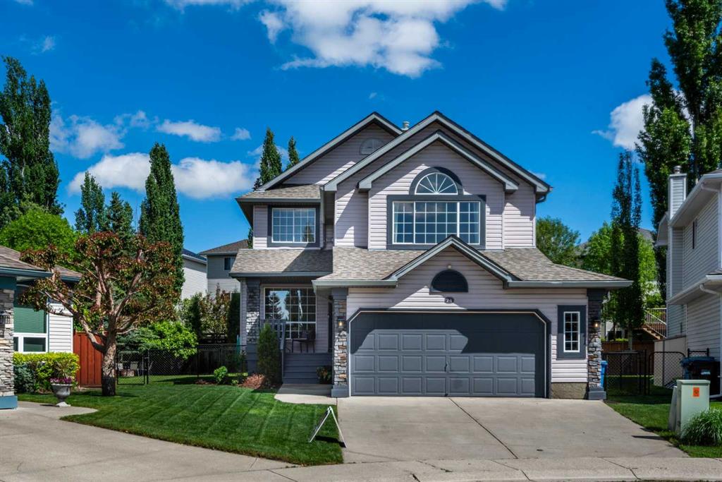 Picture of 74 Douglasview Circle SE, Calgary Real Estate Listing