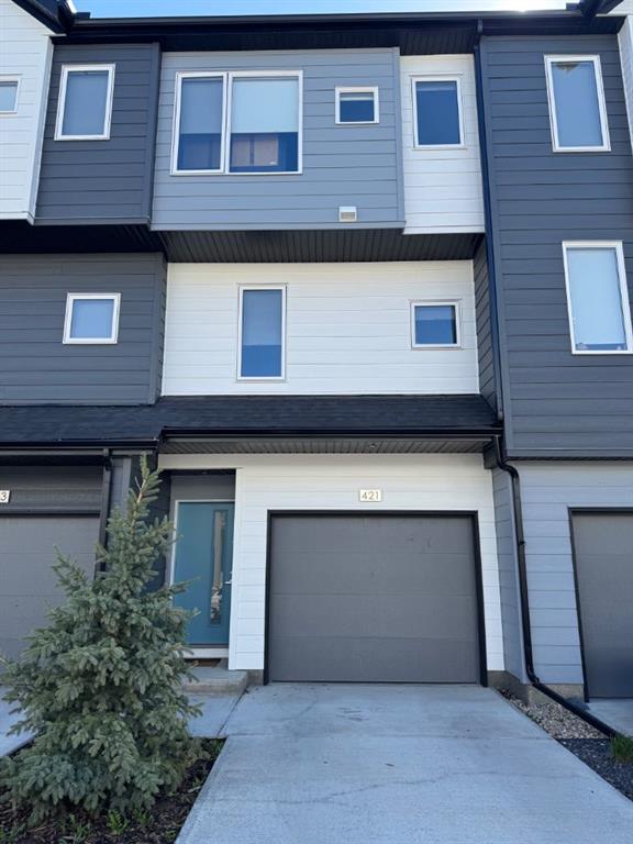 Picture of 421 Skyview Ranch Circle NE, Calgary Real Estate Listing