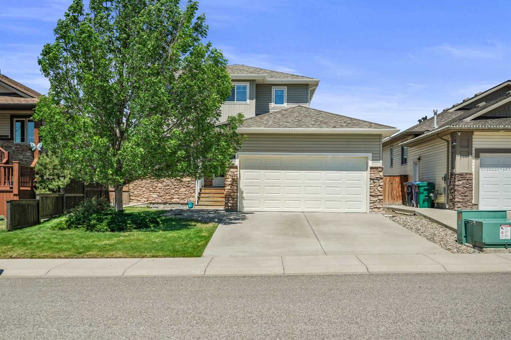 Picture of 323 Mt Sundial Court W, Lethbridge Real Estate Listing