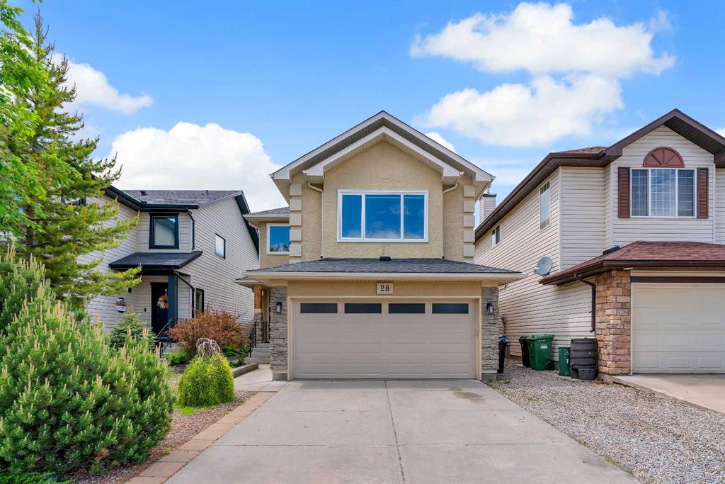 Picture of 28 Cranwell Crescent SE, Calgary Real Estate Listing