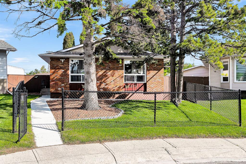 Picture of 173 Margate Close NE, Calgary Real Estate Listing