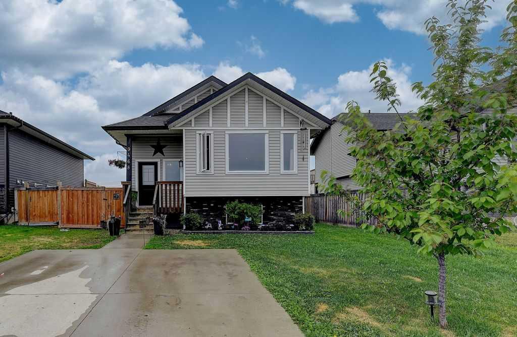 Picture of 9468 93 Street , Wembley Real Estate Listing