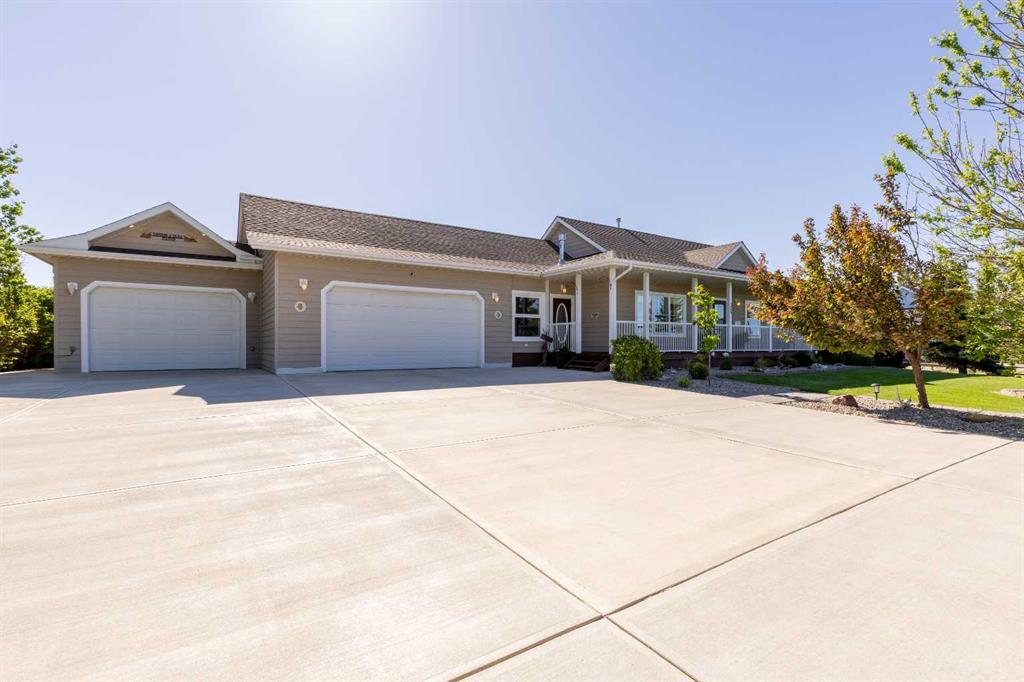 Picture of 325 8 Avenue , Granum Real Estate Listing