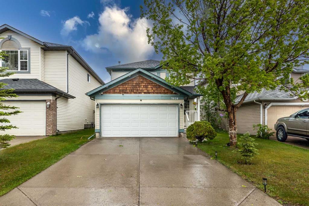 Picture of 7820 Laguna Way NE, Calgary Real Estate Listing