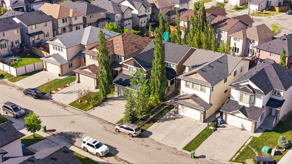 Picture of 172 Sherwood Mews NW, Calgary Real Estate Listing