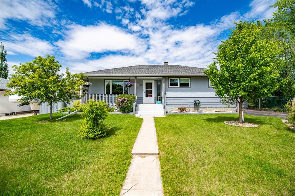 Picture of 5024 43 Street  , Innisfail Real Estate Listing