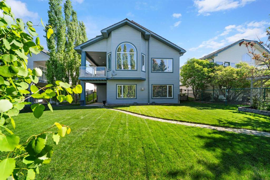 Picture of 138 Gleneagles View , Cochrane Real Estate Listing