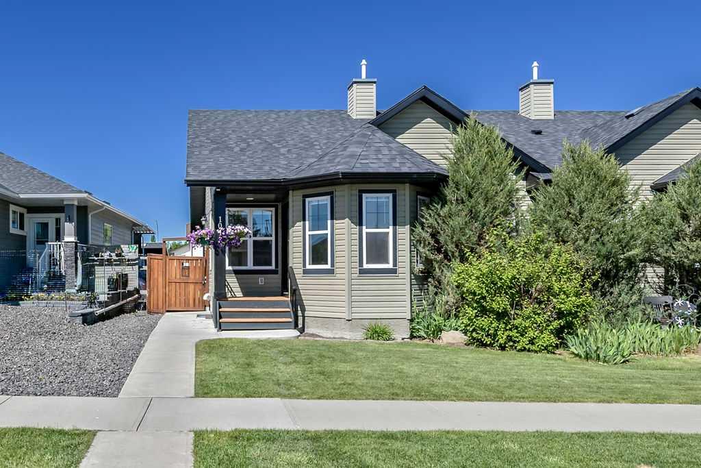 Picture of 1013 3rd Street SW, Diamond Valley Real Estate Listing