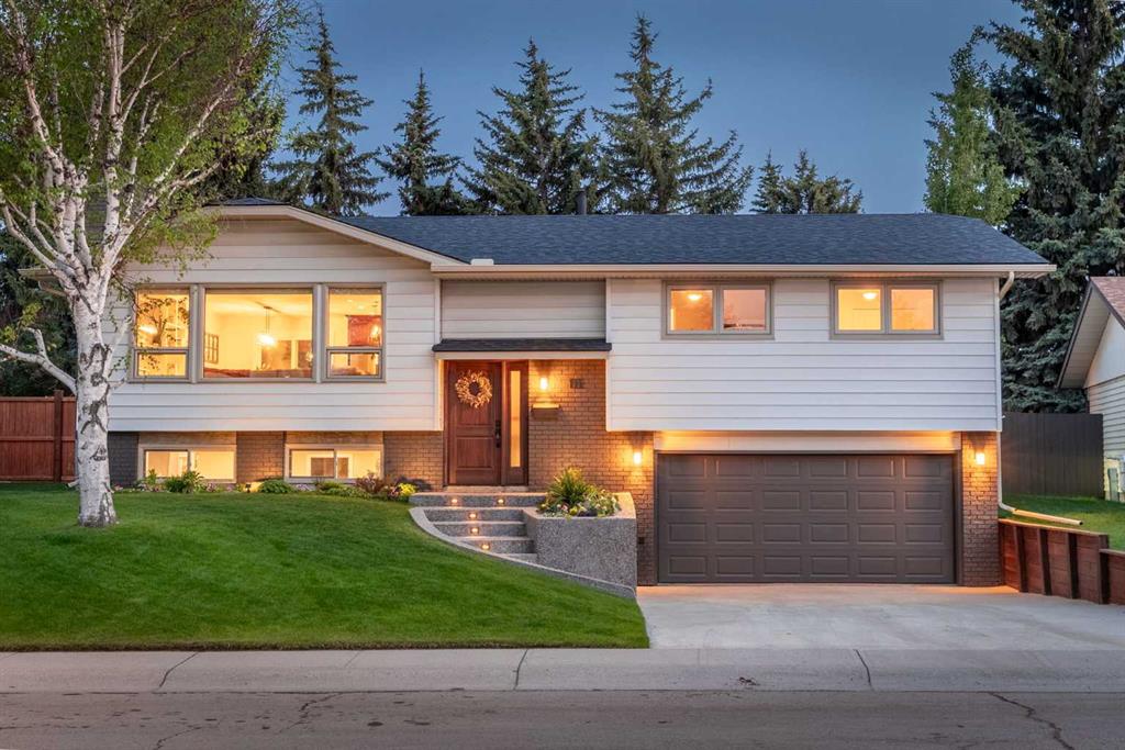 Picture of 111 Silvergrove Green NW, Calgary Real Estate Listing