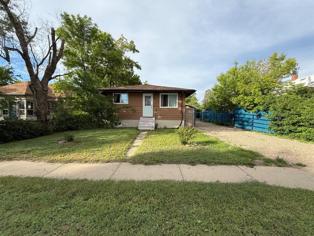 Picture of 66 2 Avenue E, Tilley Real Estate Listing