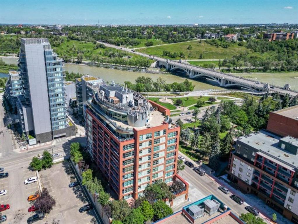 Picture of 902, 205 Riverfront Avenue SW, Calgary Real Estate Listing