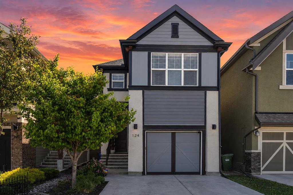 Picture of 124 Masters Crescent SE, Calgary Real Estate Listing
