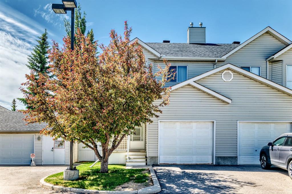 Picture of 325 Mt Douglas Manor SE, Calgary Real Estate Listing