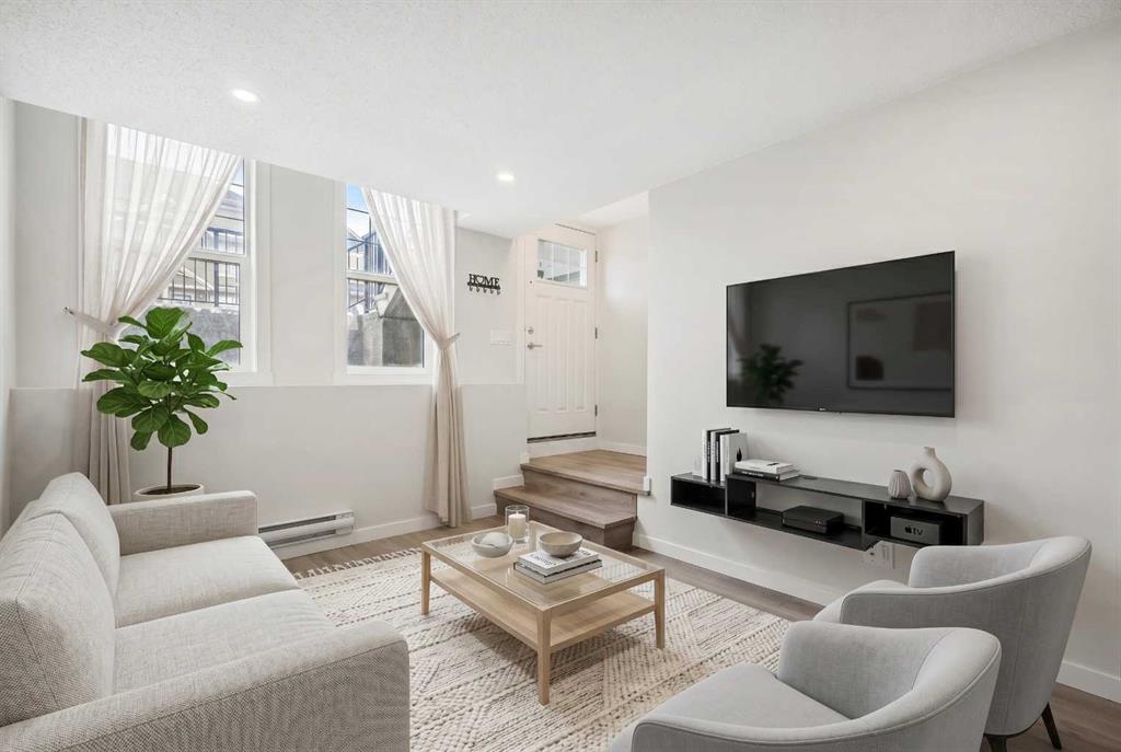 Picture of 167 Cranbrook Square SE, Calgary Real Estate Listing