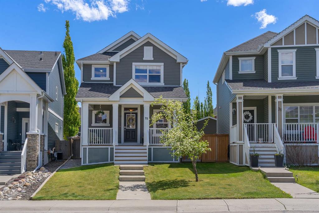 Picture of 27 River Heights Crescent , Cochrane Real Estate Listing