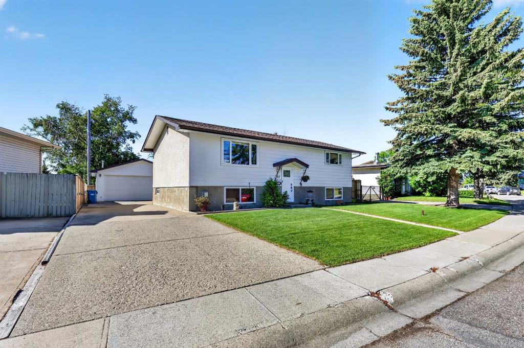 Picture of 152 Maddock Way NE, Calgary Real Estate Listing