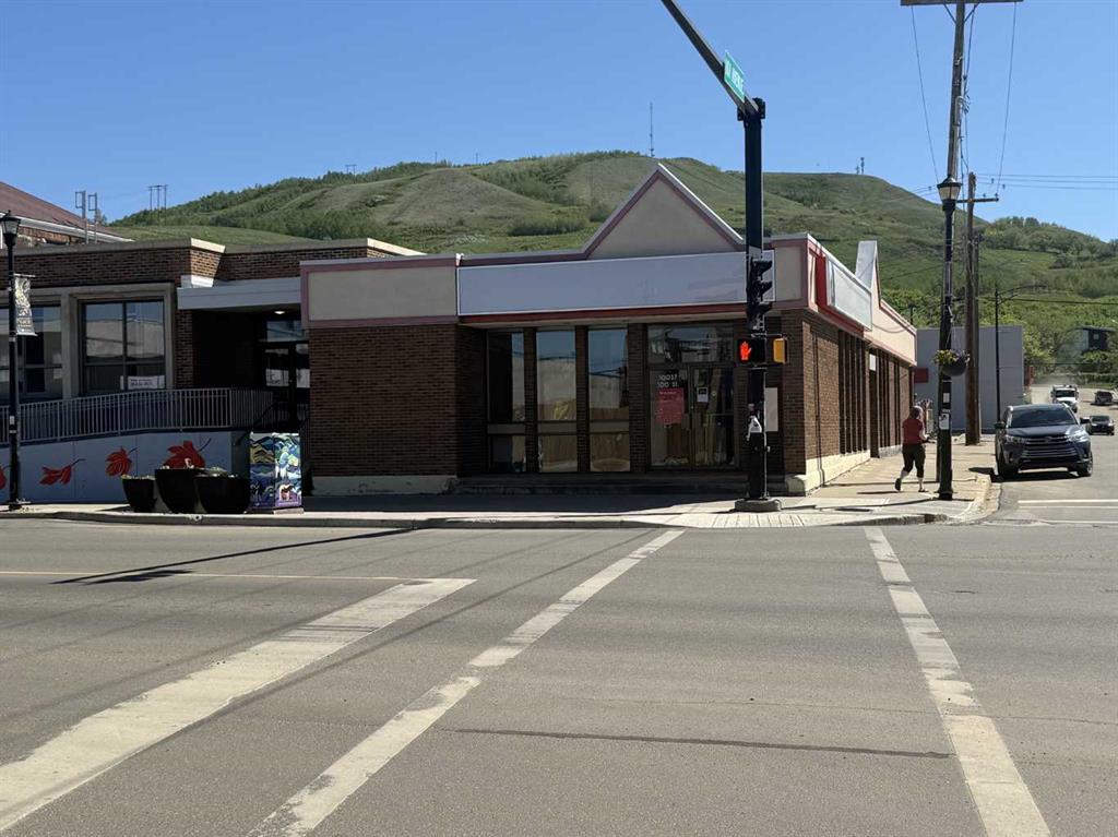 Picture of 10037 100  , Peace River Real Estate Listing