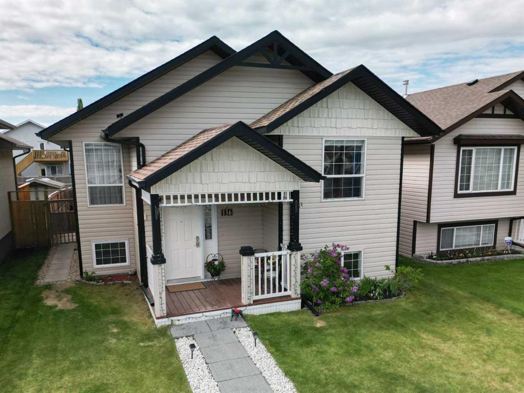 Picture of 136 Lanterman Close , Red Deer Real Estate Listing
