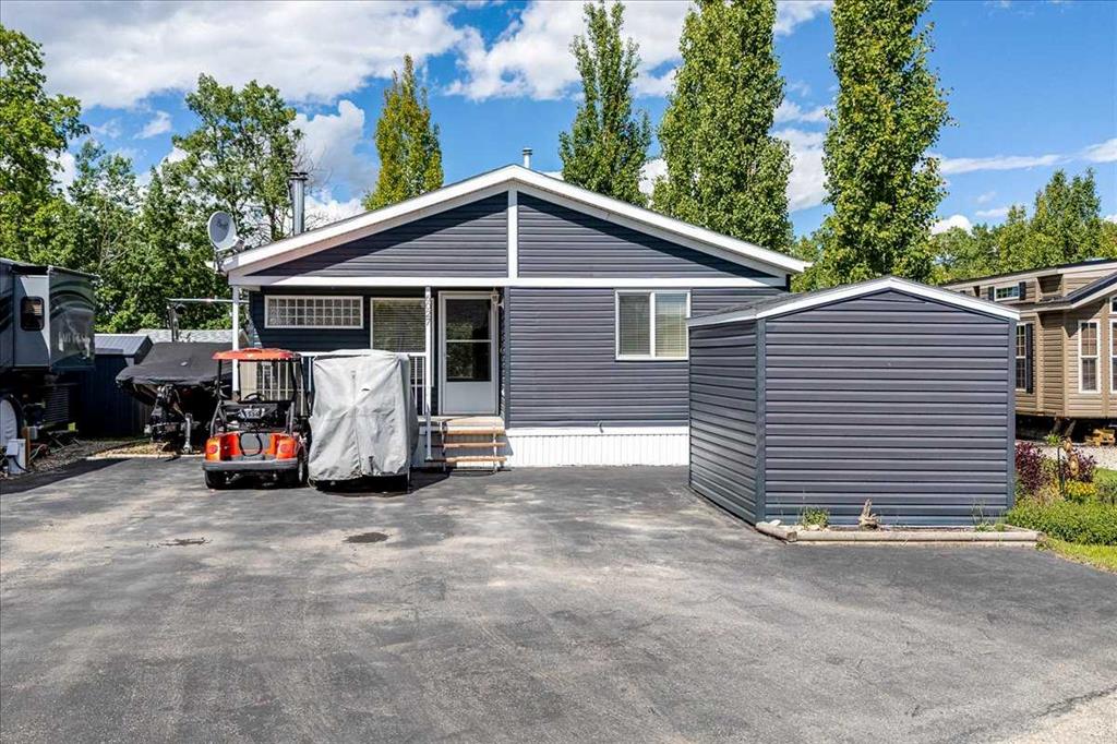 Picture of 6027, 35468 Range Road 30  , Rural Red Deer County Real Estate Listing